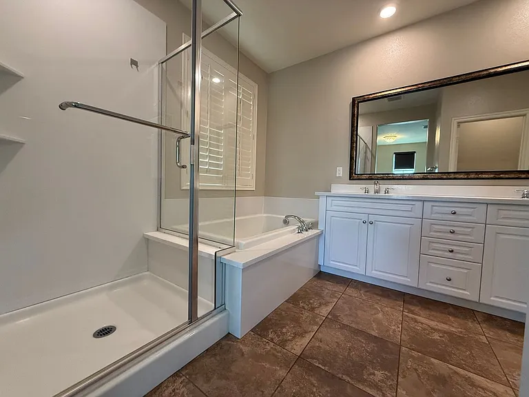 29052 W Hills Dr — Photo 31