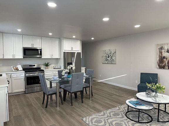 2nd image of 2321-2327 Prospect St #2321