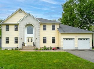 45 Springview Dr, Parsippany, NJ 07054