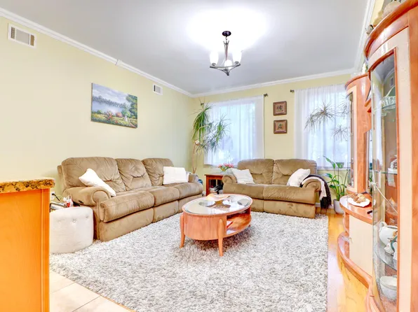 607 Onderdonk Ave APT 2, Flushing, NY 11385