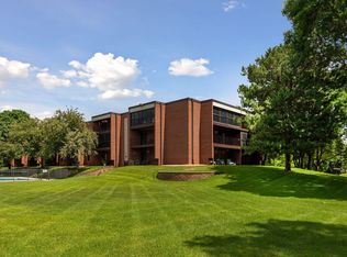 1800 Riverwood Dr APT 219, Burnsville, MN 55337