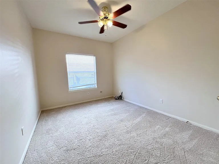 4723 Silverlake Dr — Photo 25
