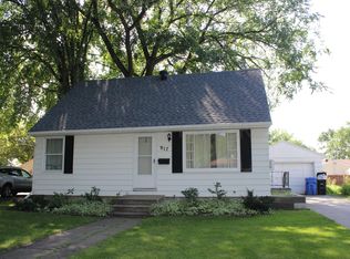 917 20th St S, Fargo, ND 58103