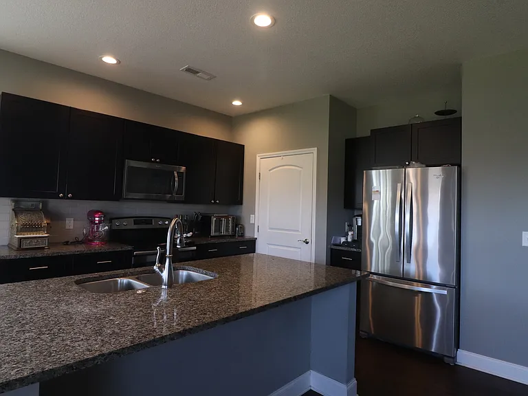 2162 Frewin Ct — Photo 14