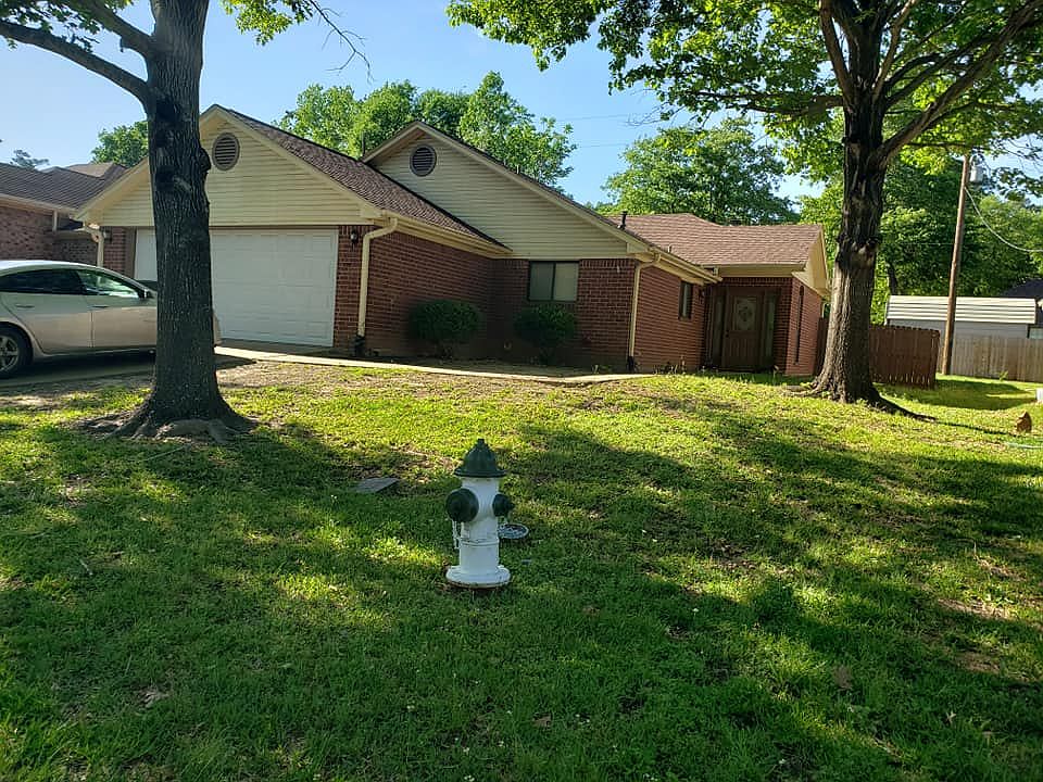 1st image of 2408 Settlers Way