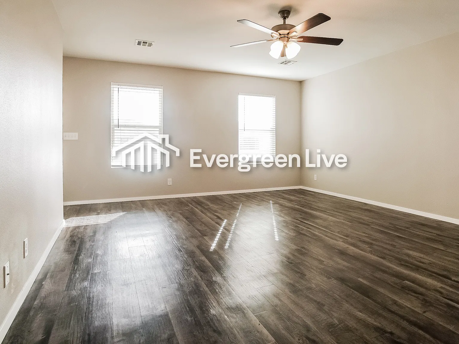 3 bed, 2.0 bath, 1399 sqft, $1,645 — Photo 4