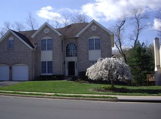 12511 Ridgegate Dr, Herndon, VA 20170