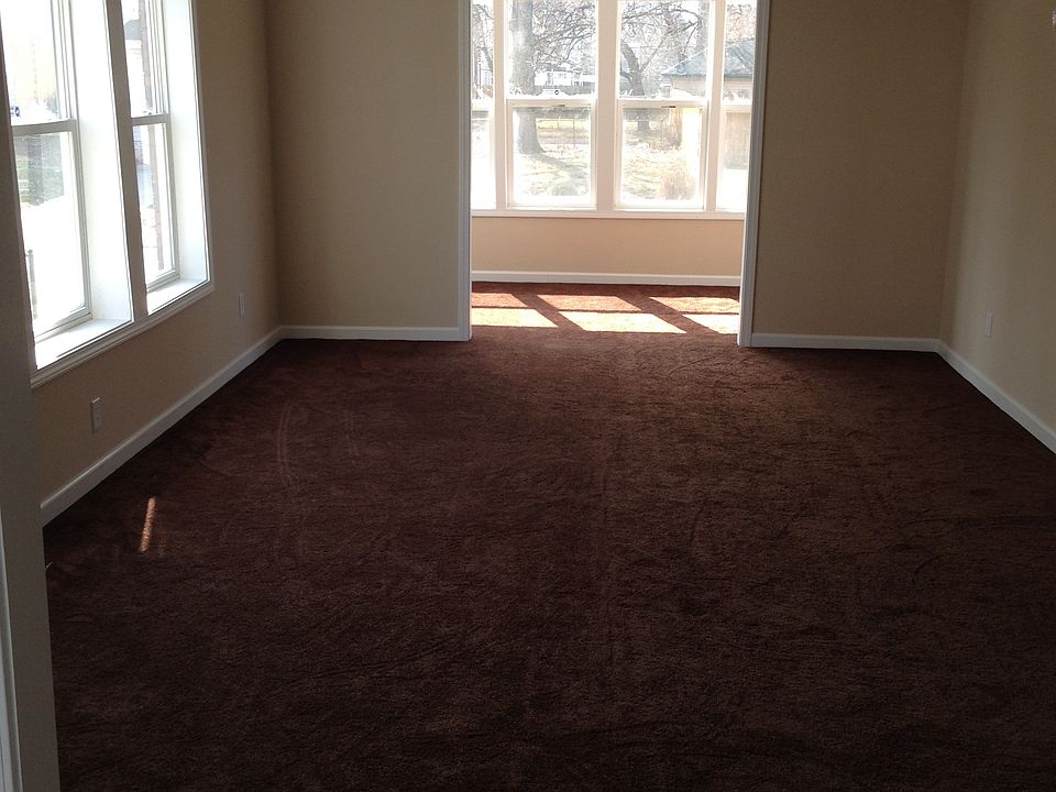 Living Room & Sun Room