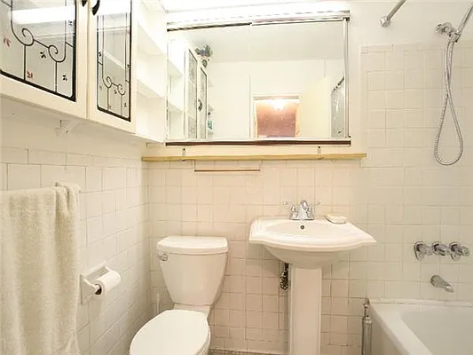 Sold by Exclusive Properties Sotheby's International Realty | media 35