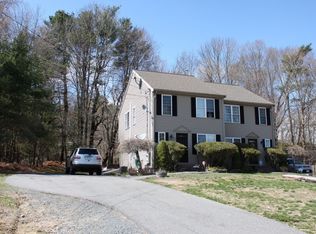 15 Edge Hill Dr #17, Bridgewater, MA 02324