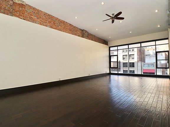 4th image of 190 Market St #4