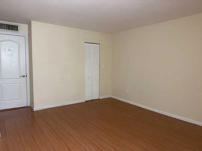 14501 N Kendall Dr #H-204 — Photo 11