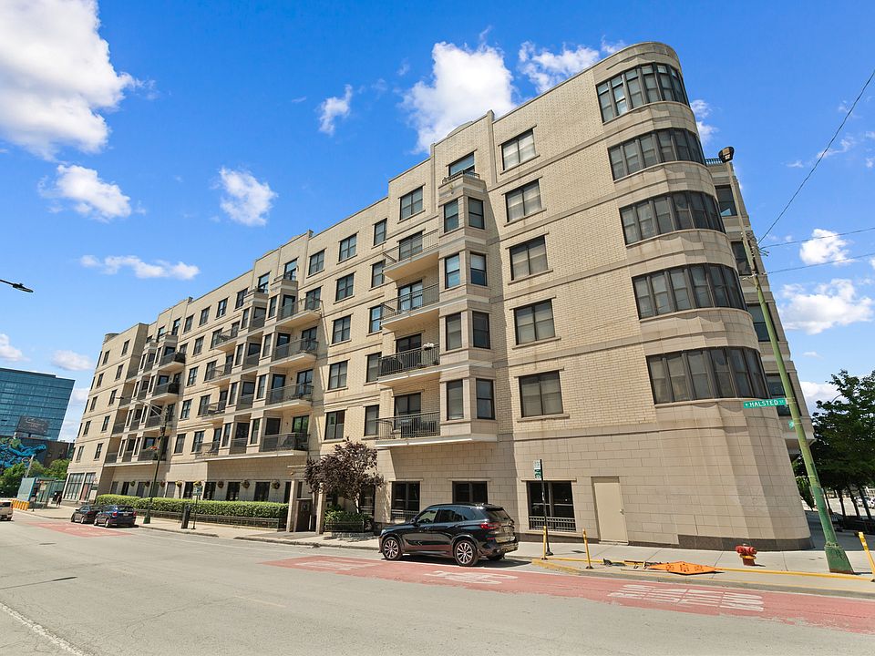 1st image of 520 N Halsted St APT 305