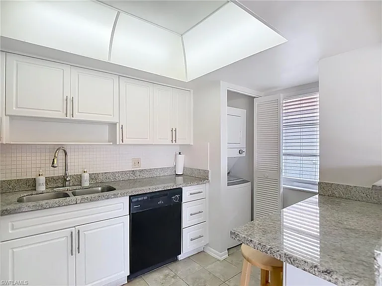 1400 Pompei Ln #6 — Photo 10