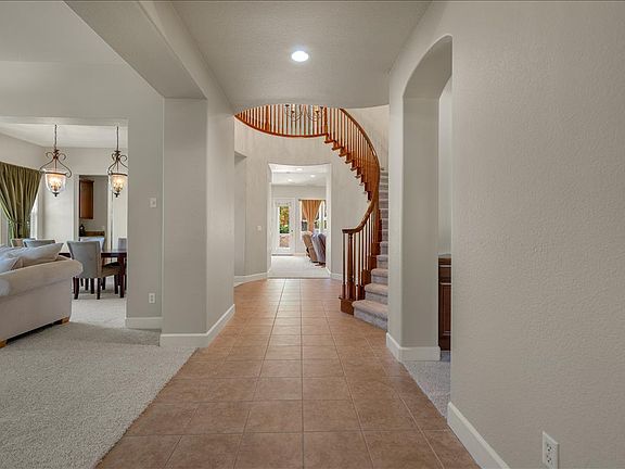 4th image of 1924 Saint Andrews Cir #Cl