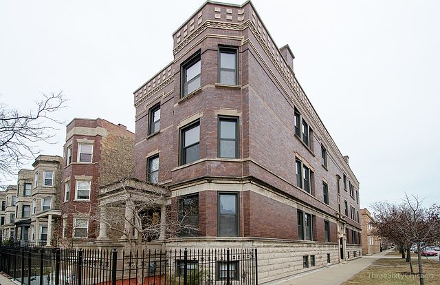 1st image of 3701 N Lakewood Ave #3