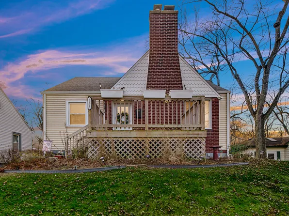 6925 Forest Ave, Gary, IN 46403