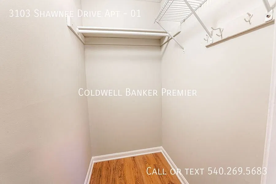 Renovated 1-Bedroom End-Unit Apartment in Winchester, VA — Photo 4