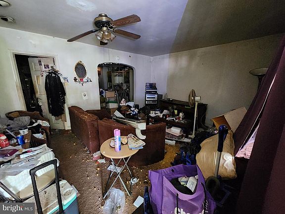 4th image of 2727 Ellicott Dr