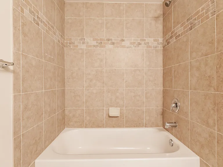 27420 Palmesta Cir #12 — Photo 11