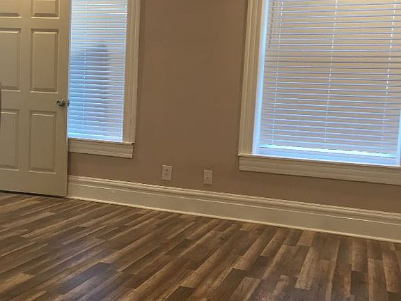 2nd image of 5334 Wells Ave