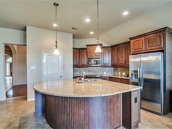 3rd image of 13613 Rainwater Dr