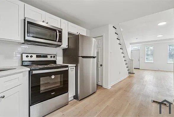 2508 N Sartain St — Photo 4