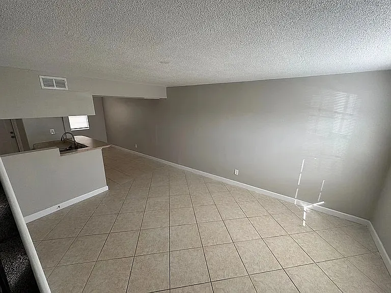 Bright 2-Bed Townhome with Pool, In-Unit Laundry, and Central A/C 55 Needle Blvd, Merritt Island — Photo 4