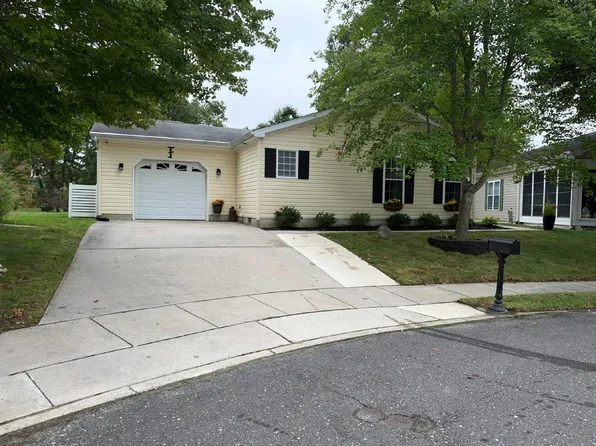 139 Glen Eagles Ct #139, Mays Landing, NJ 08330