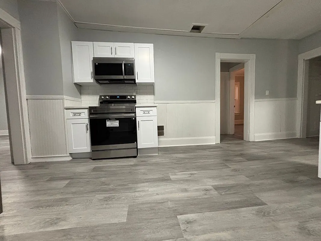 Building Photo - 1158 Howard Ave #1