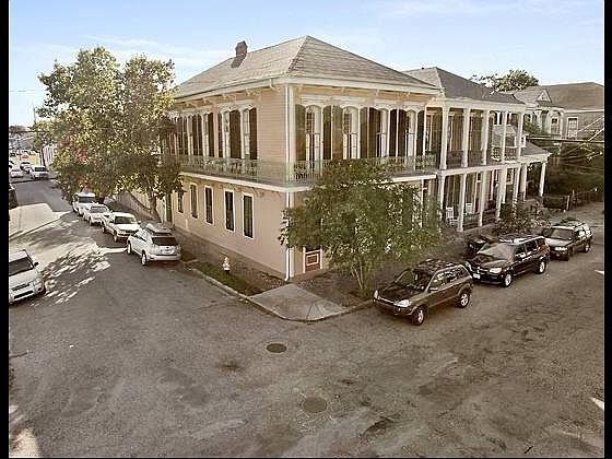 1st image of 1000 Race St
