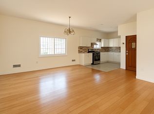 513 Hawthorne Ave #1, Newark, NJ 07112