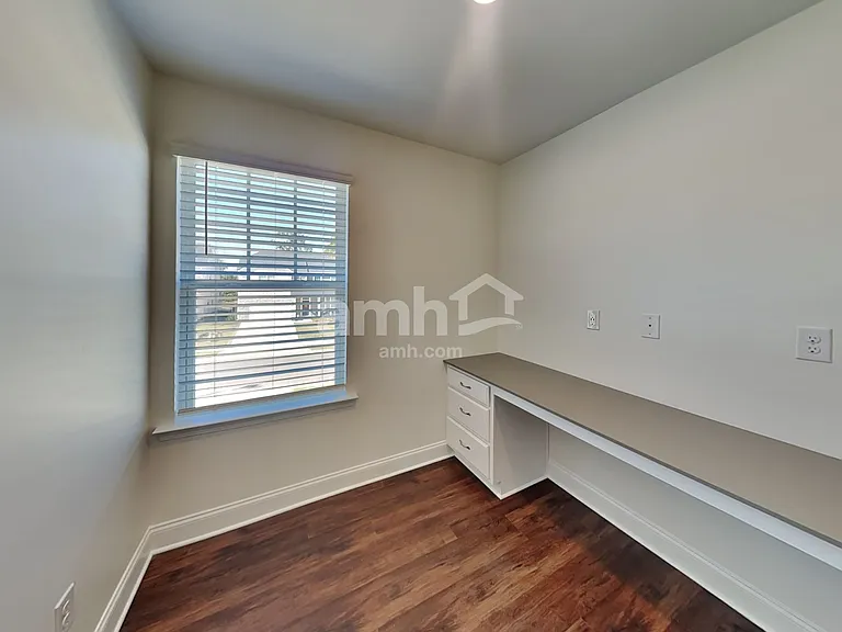 136 Hazel Park Dr — Photo 9