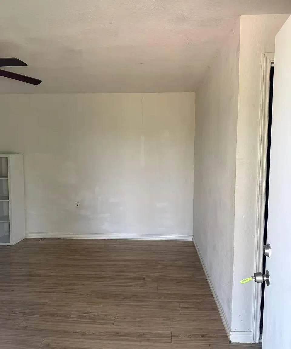 1 bed, 1.0 bath, 215 sqft, $800 — Photo 4