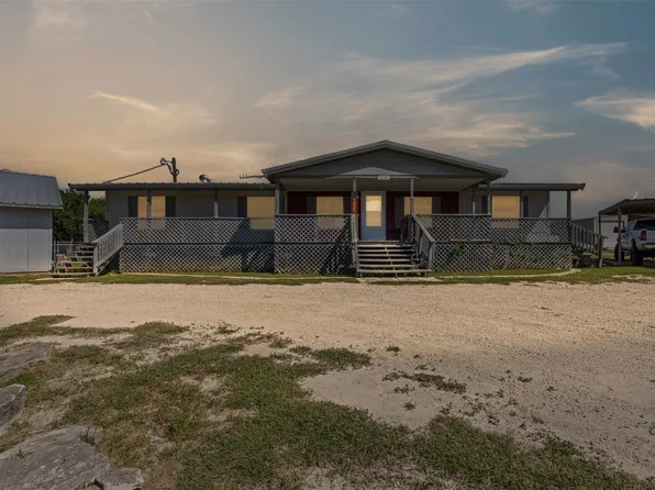 912 Star Dr, Granbury, TX 76049