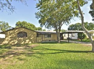 110 Hillcrest Dr, Universal City, TX 78148