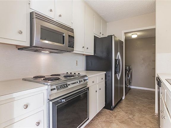 2nd image of 226 Lido St #J-4