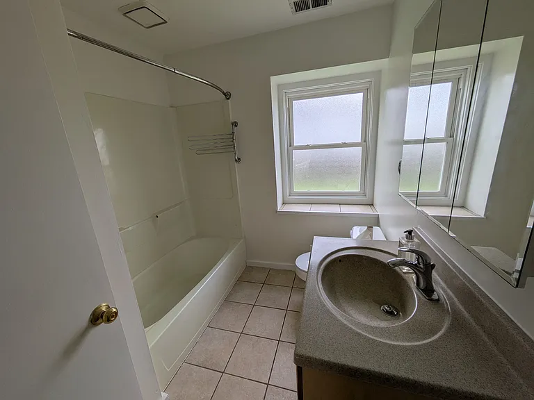 1409 Park Ave — Photo 17