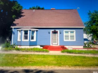 307 N Perry St, Deer Creek, IL 61733