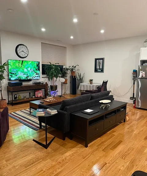 86 N Main St #4 — Photo 3