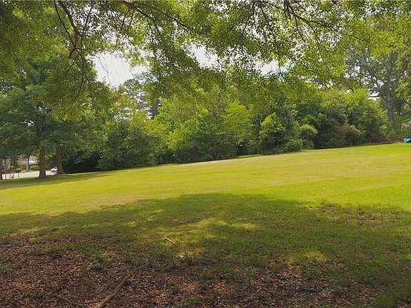 2nd image of 2875 Lower Roswell Rd