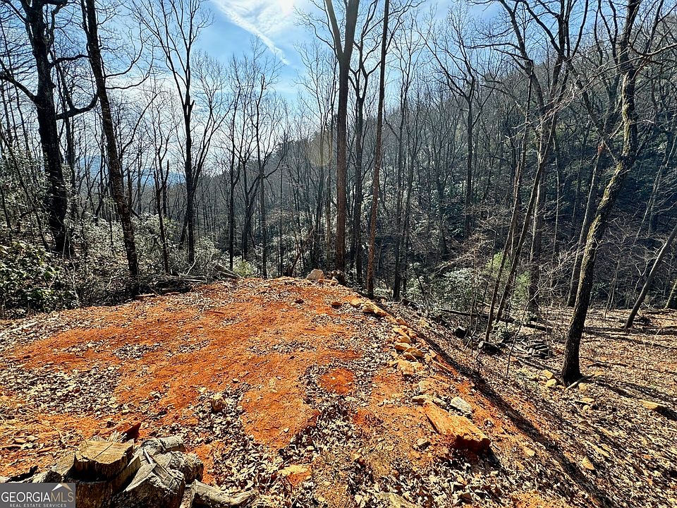 1st image of 824 Confederate Dr