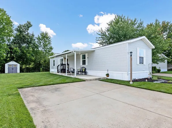 47 Birch Row Dr, Delaware, OH 43015