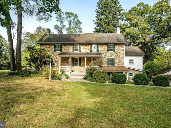 1121 Seven Oaks Rd, Chester Springs, PA 19425