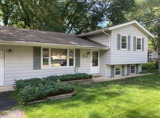22W424 Birchwood Dr, Glen Ellyn, IL