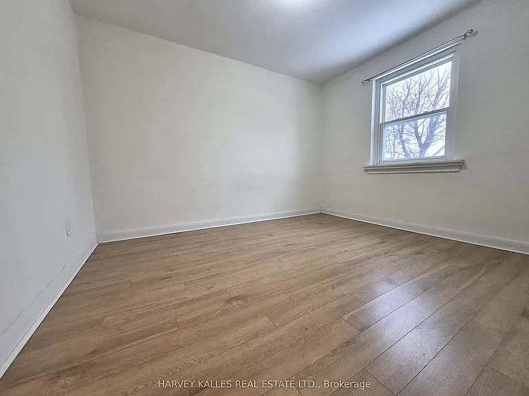 2905 Saint Clair Ave E #12 — Photo 11