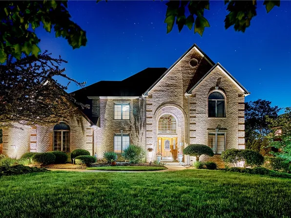 133 Ridgemont Dr, Cranberry Township, PA 16066