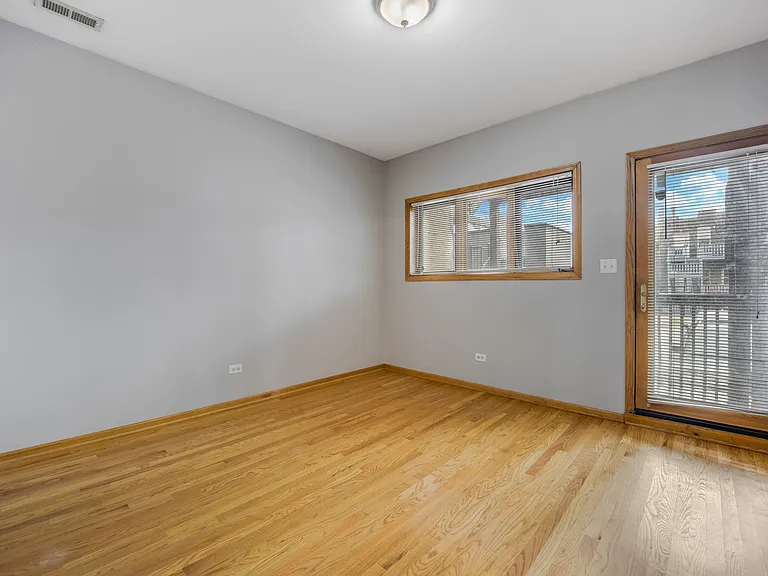 1541 W Walton St #1 — Photo 7