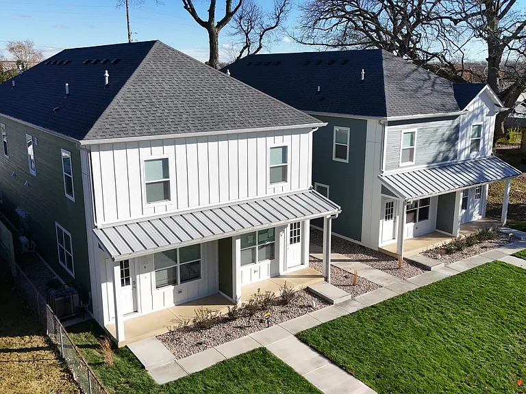 3909 Winthrop Ave #B — Photo 27