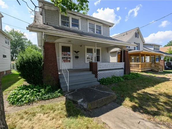 1015 Clarendon Ave NW, Canton, OH 44708